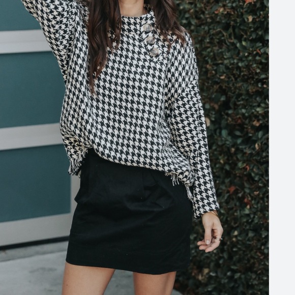 Loft Houndstooth Ruffle Blouse Size S - Picture 6 of 6